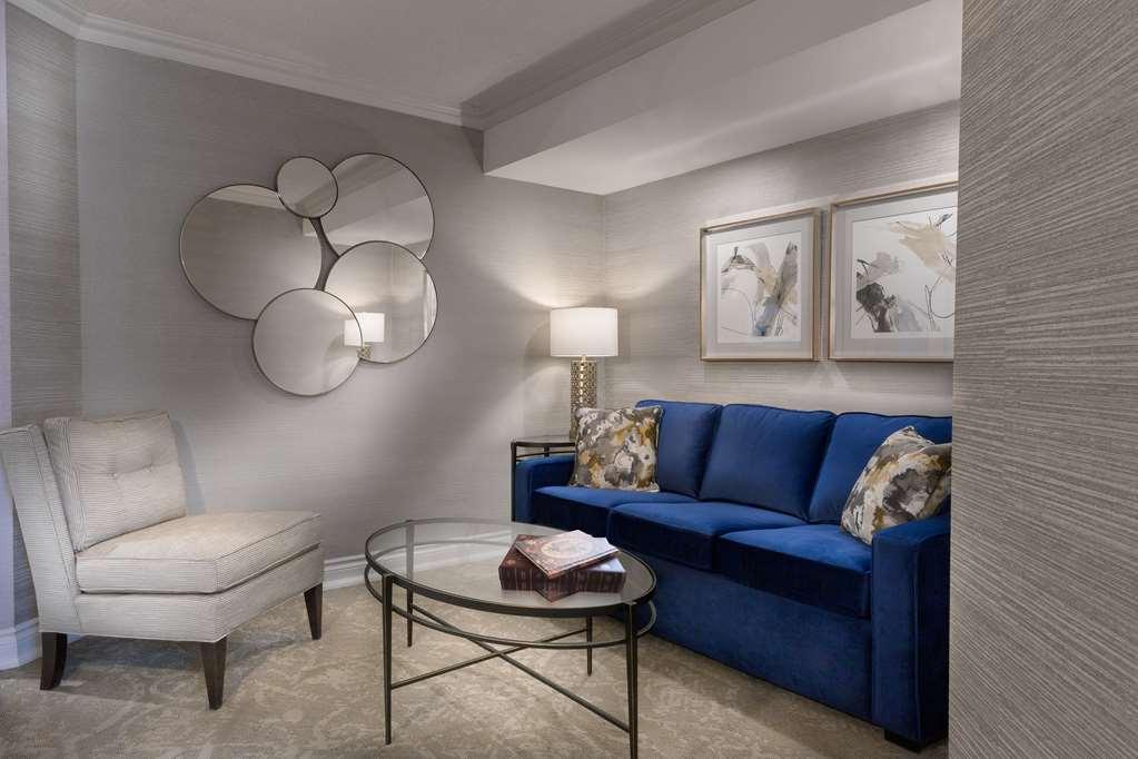 Chateau Vaudreuil Vaudreuil-Dorion Quarto foto A living room at The Carlyle